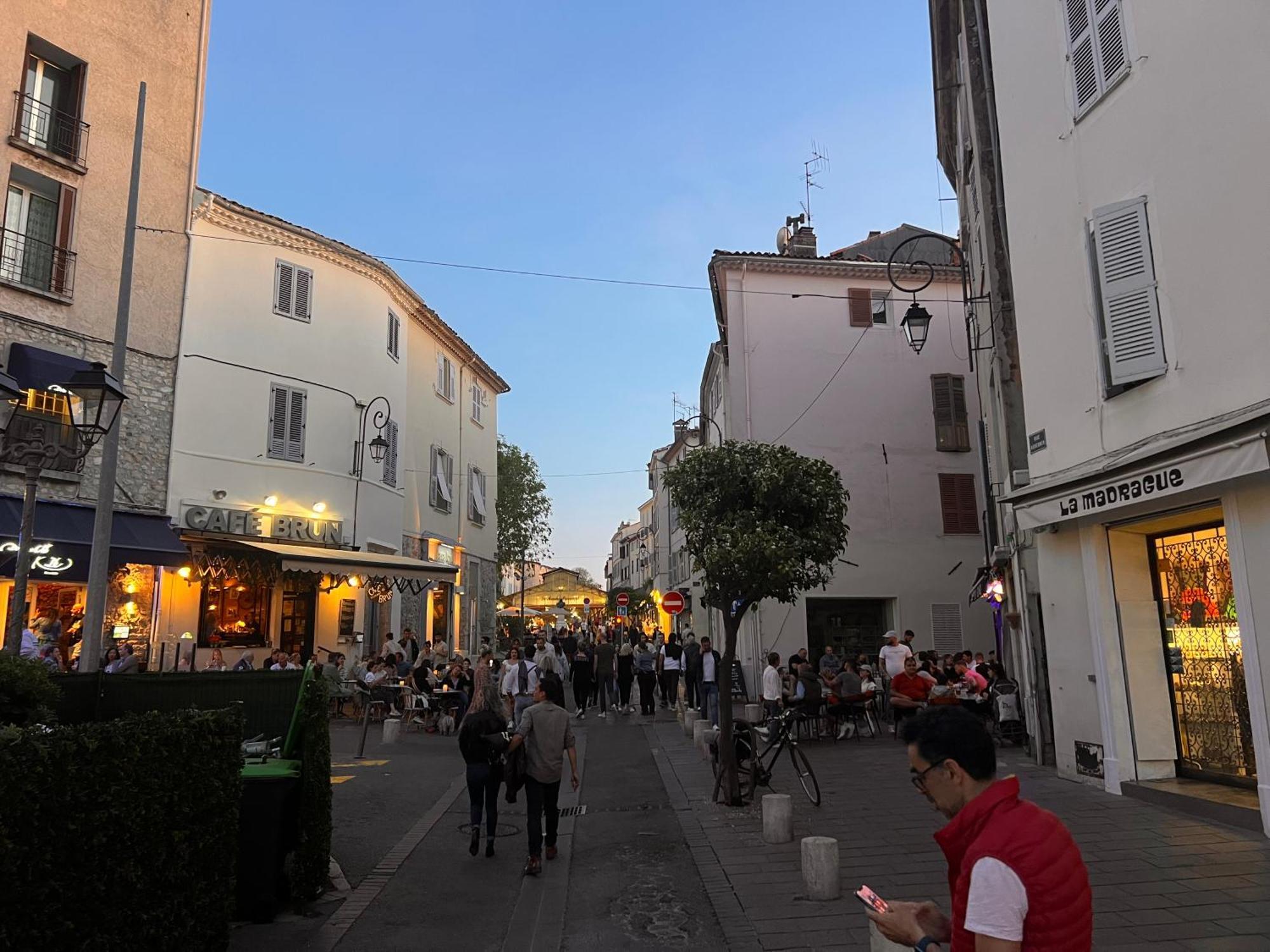 Hotel Location Cote D Azur Antibes Exterior foto